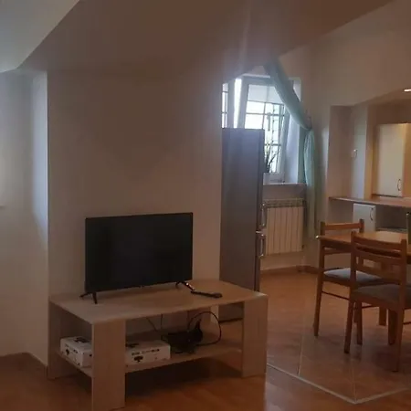 Green Apartament Blisko Centrum Warszawy شقة زابكي